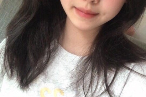斗鱼女主播忘关摄像头私密画面流出！虚假人设彻底翻车